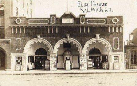 Auto Movie Racing Theater on Elite Theater   1912 From Paul